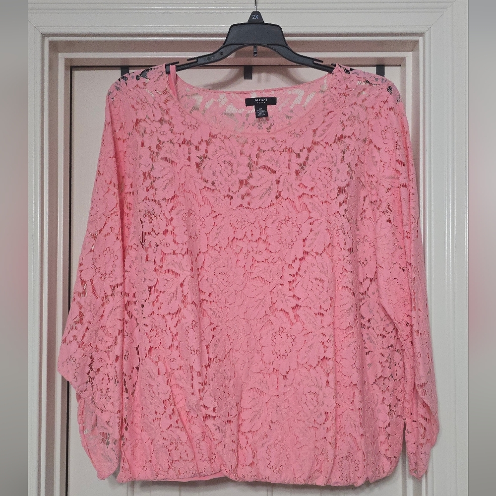 Light Coral Lace Women's Top 2x